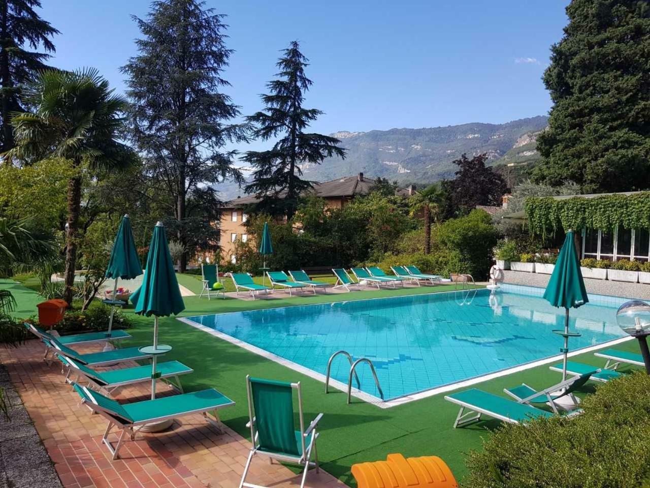 Residence Concaverde Pomarolo Exterior photo